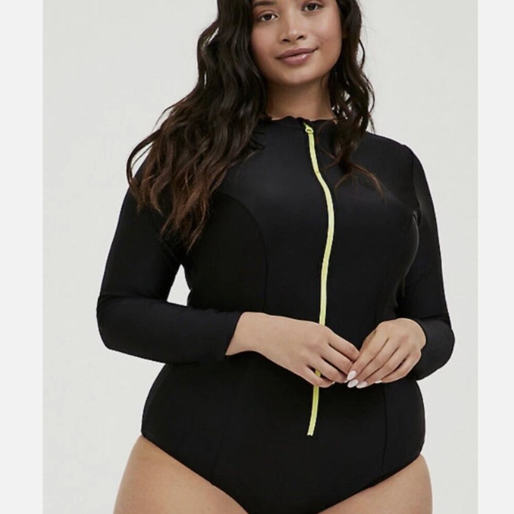 Torrid Black Zip Front Rash Guard One-Piece Swimsuit Size 1